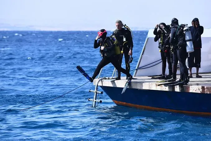 PADI Advanced Open Water Diver course at The Wave Diving Center — photo 12