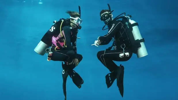 PADI Open Water Diver course at The Wave Diving Center — photo 6